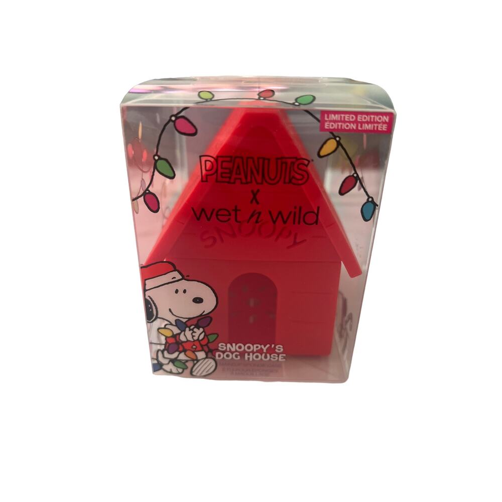Wet N Wild X Peanuts Limited Edition Snoopy's Dog House Sponge Holder